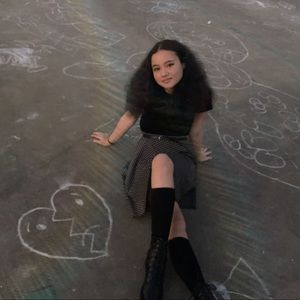 Meet your Posher, Naomi